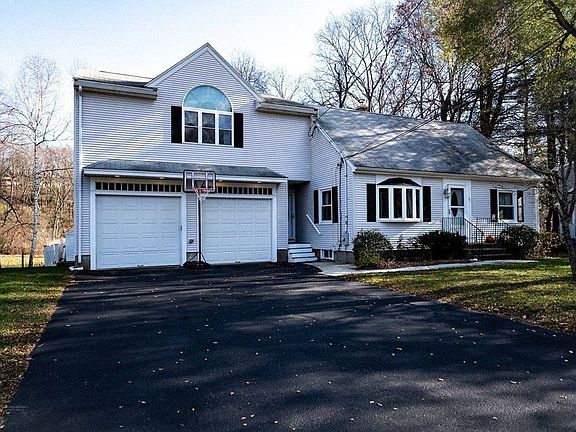 2nd image of 77 Winter St