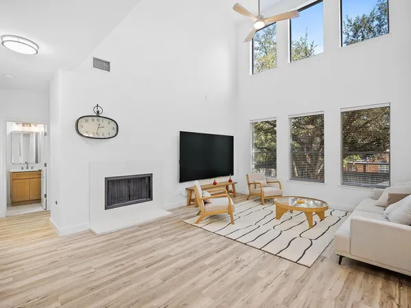 313 El Socorro Ln, Austin, TX 78732