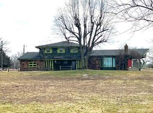 7042 W Farm Road 94, Springfield, MO 65803