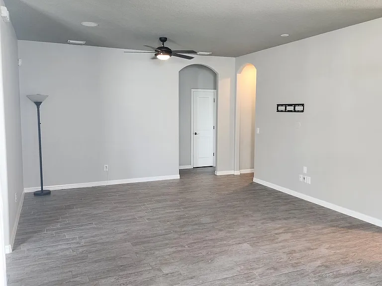 2882 Amethyst Way — Photo 3