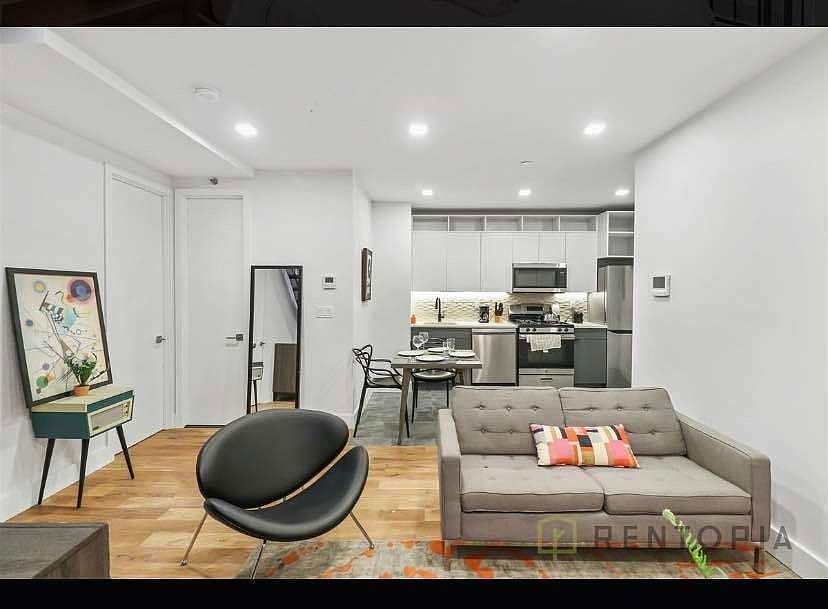 1st image of 99 N 4th St #307
