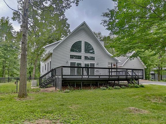 2nd image of 967 WEST RIVER ROAD