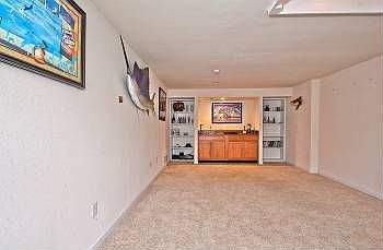 3rd image of 2011 Greenglen Dr
