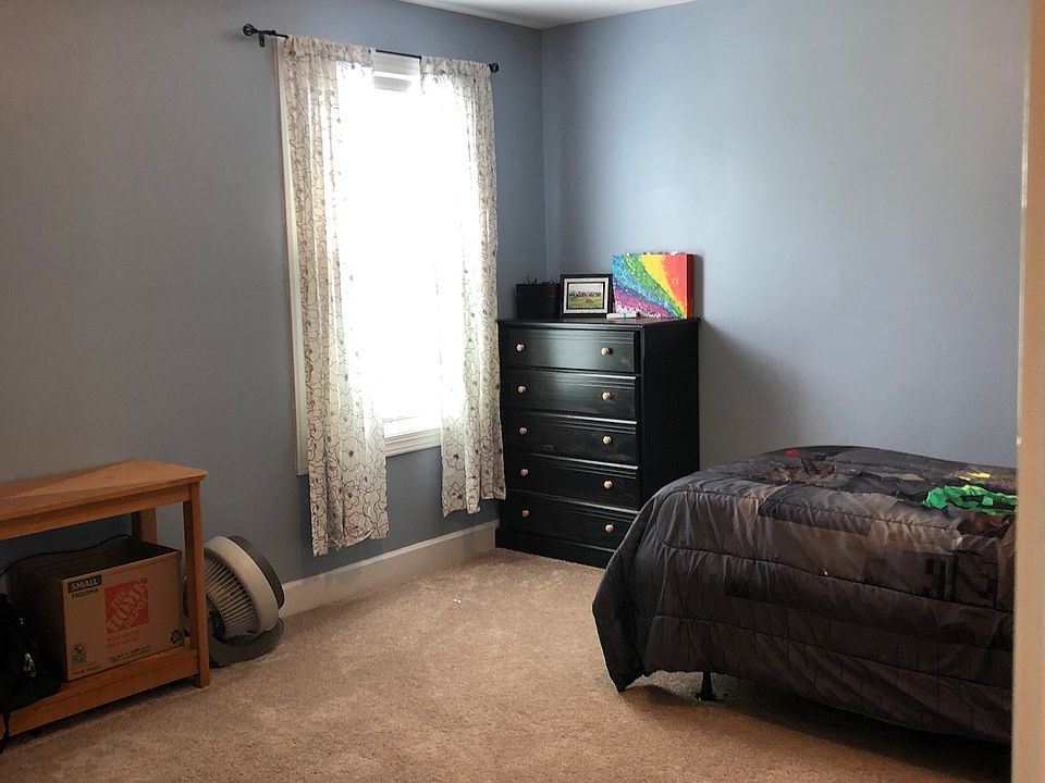 1st image of 722 Traveller Dr