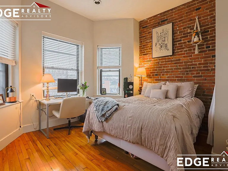 11 Gorham St #9A — Photo 9
