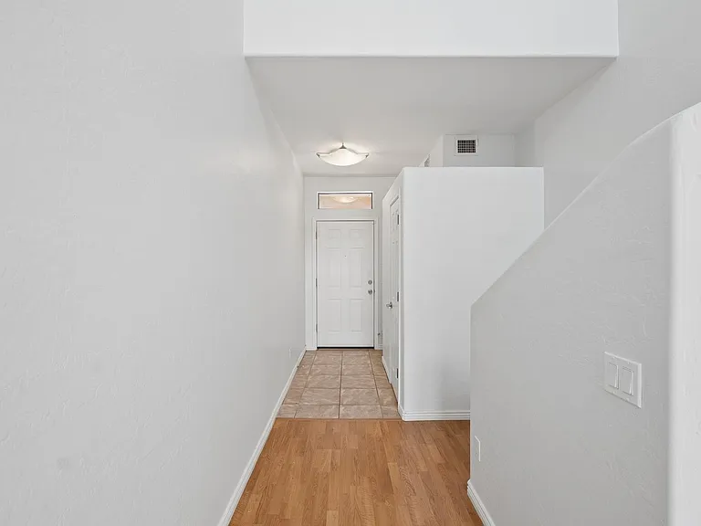 13636 N 21st Pl #1 — Photo 7