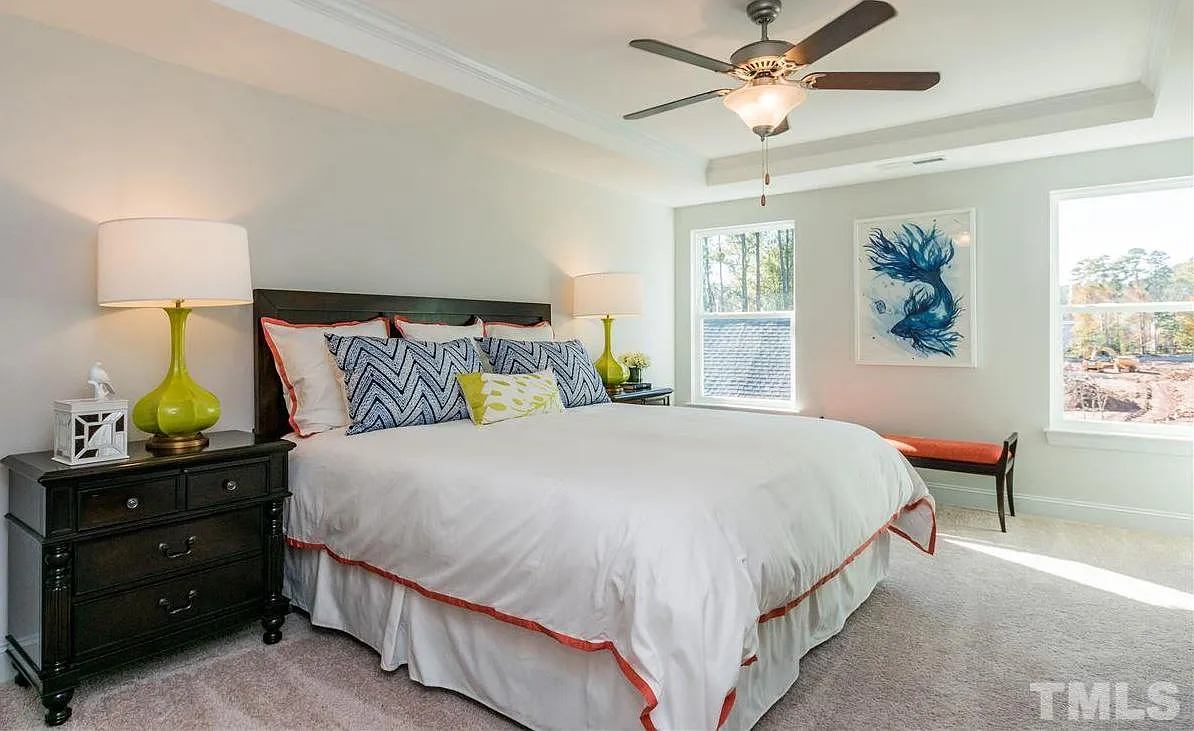 3 bed, 2.5 bath, 2048 sqft, $800 — Photo 4