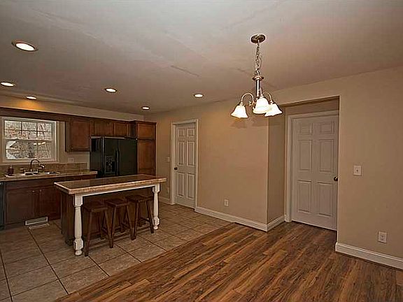 4th image of 3491 Deerwood Ct
