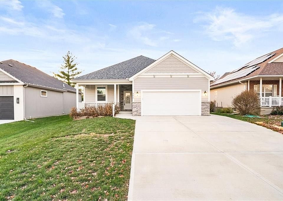 1st image of 402 Leslie Ln