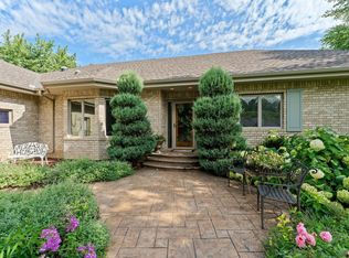 3931 Crestview Dr, Excelsior, MN 55331