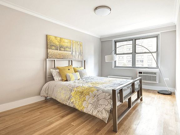 3rd image of 50 W 97th St APT 9K