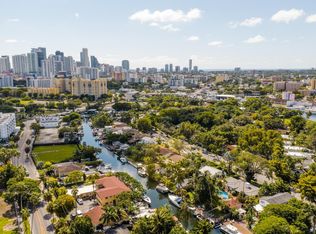 901 NW 7th Street Rd, Miami, FL 33136