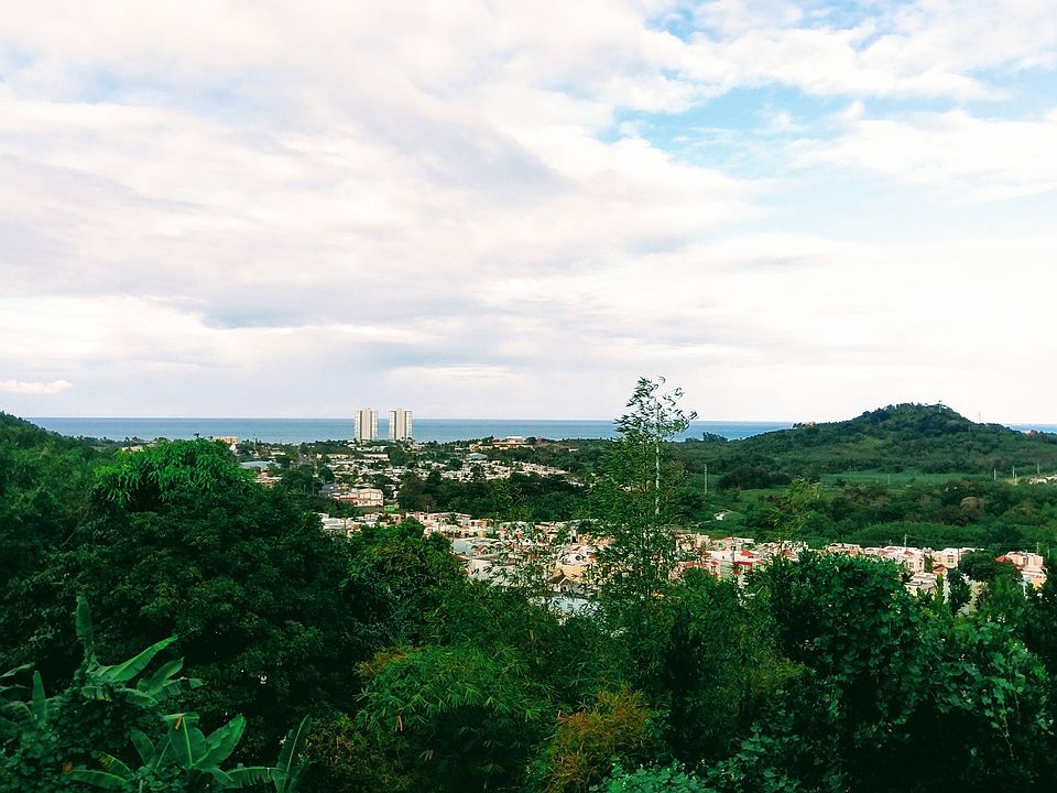 2nd image of Calle 3 Mata De Platano