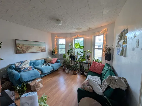 9 Appian Way, Allston, MA 02134