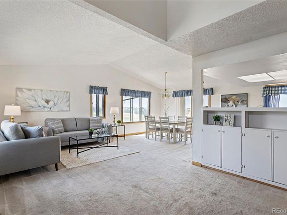2nd image of 752 Meadow Station Cir