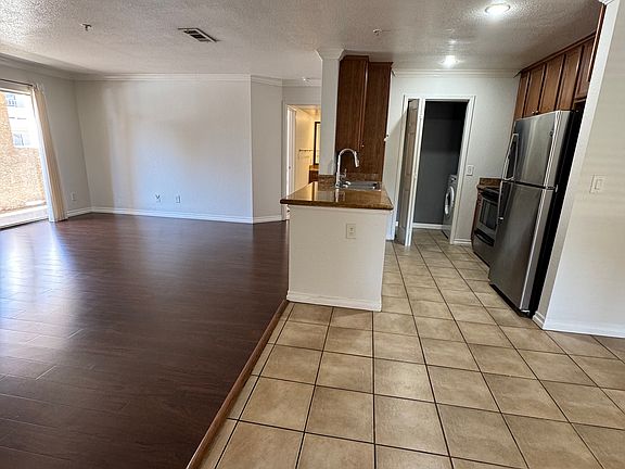 4th image of 2040 Las Colinas Cir Unit 101