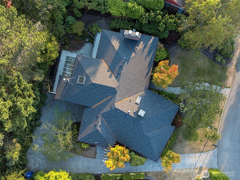 2nd image of 1805 NW 95th Street