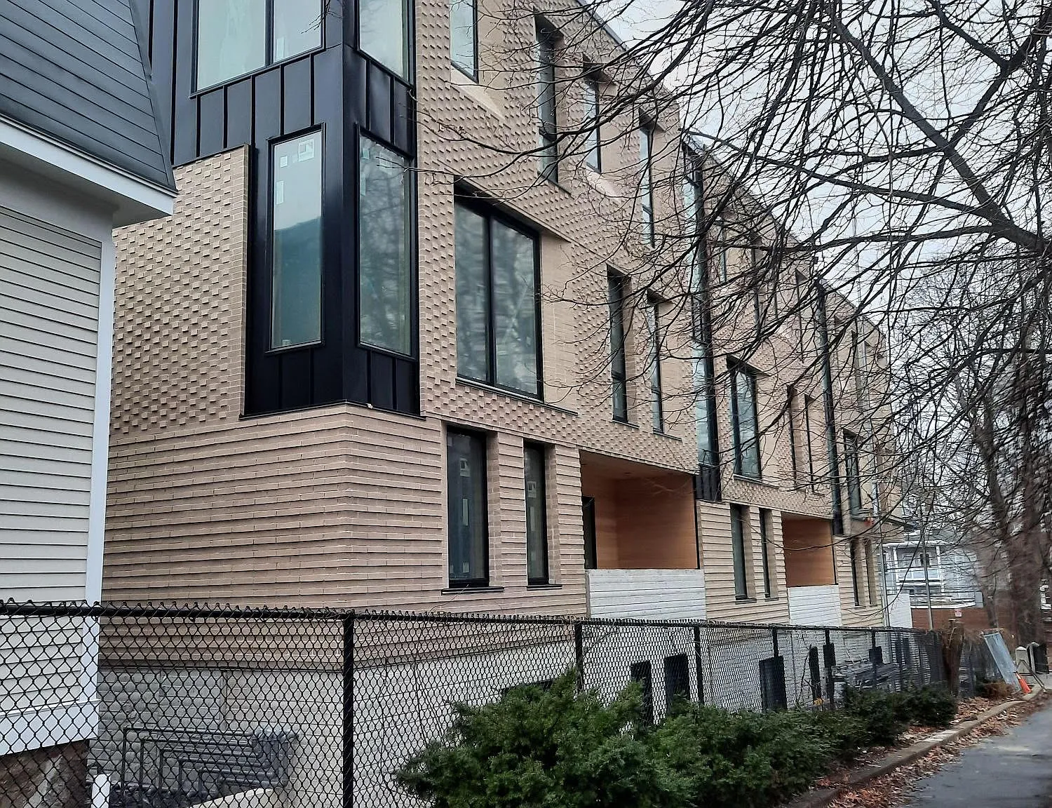 3 bed, 2.5 bath, $5,200 — Photo 2