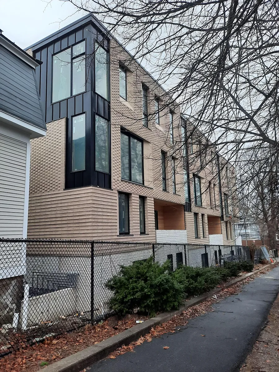 Building Photo - 48 Cameron St #3