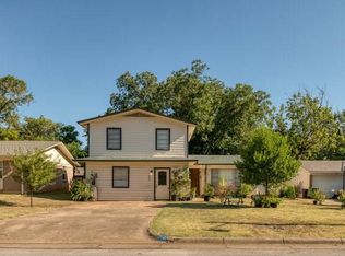 1107 Woodbrook St, Arlington, TX 76011