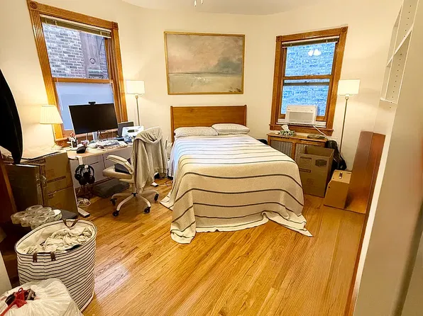 328 W 76th St APT 2B, New York, NY 10023