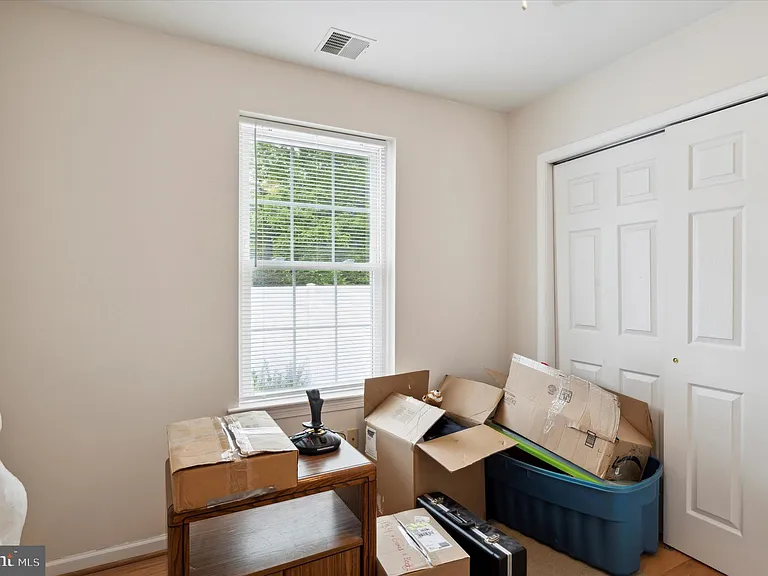 20 S Village Ave #7 — Photo 6