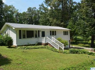 204 Dawson St, Scottsboro, AL 35768