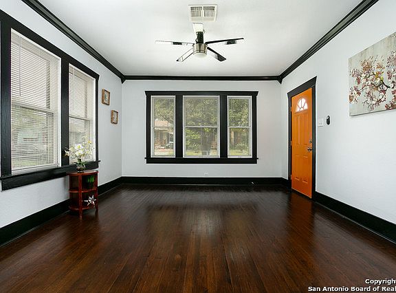 4th image of 1014 E Drexel Ave