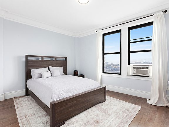 2nd image of 409 Edgecombe Ave #9B
