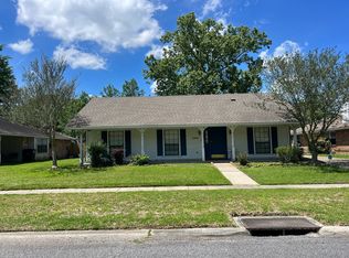 1521 Bullrush Dr, Baton Rouge, LA 70810