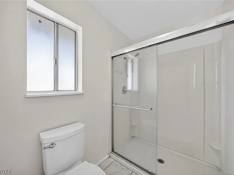 389 Summer Creek Ct — Photo 20