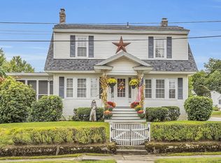 42 Hammond St, Leominster, MA 01453