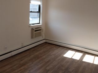 901 E Cliveden St #2, Philadelphia, PA 19138