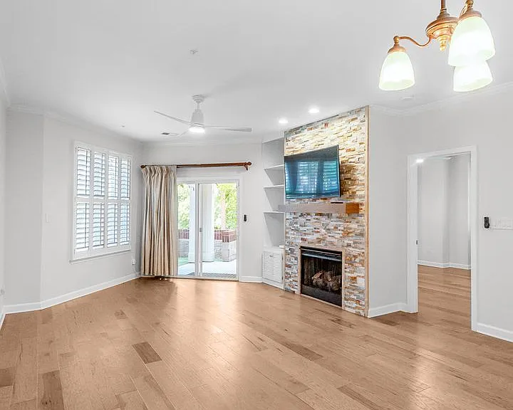714 Northeast Dr #52 — Photo 24