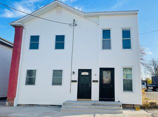 13 John St, Schenectady, NY 12305