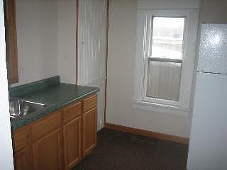 5th image of 837 3rd St