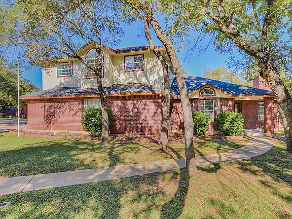 2nd image of 506 La Paloma Dr