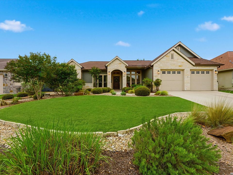 1st image of 429 English Oaks Cir