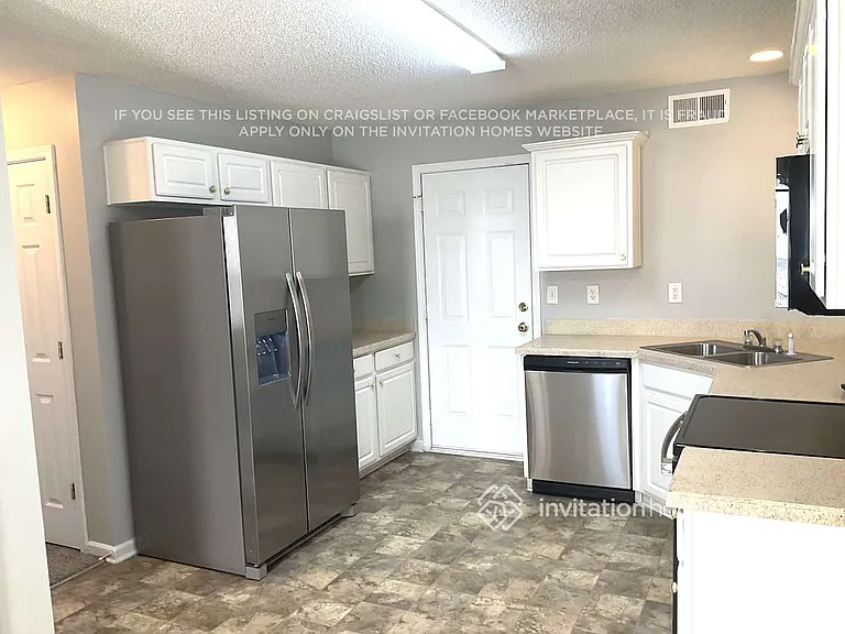 7122 Lowen Rd — Photo 5