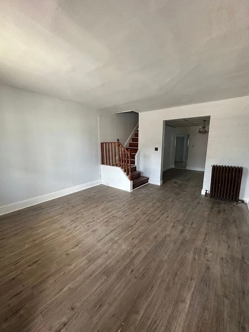 4 Bed, 1 Bath for rent in Darby — Photo 2