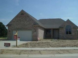 8400 Parkridge Dr, Dexter, MI 48130