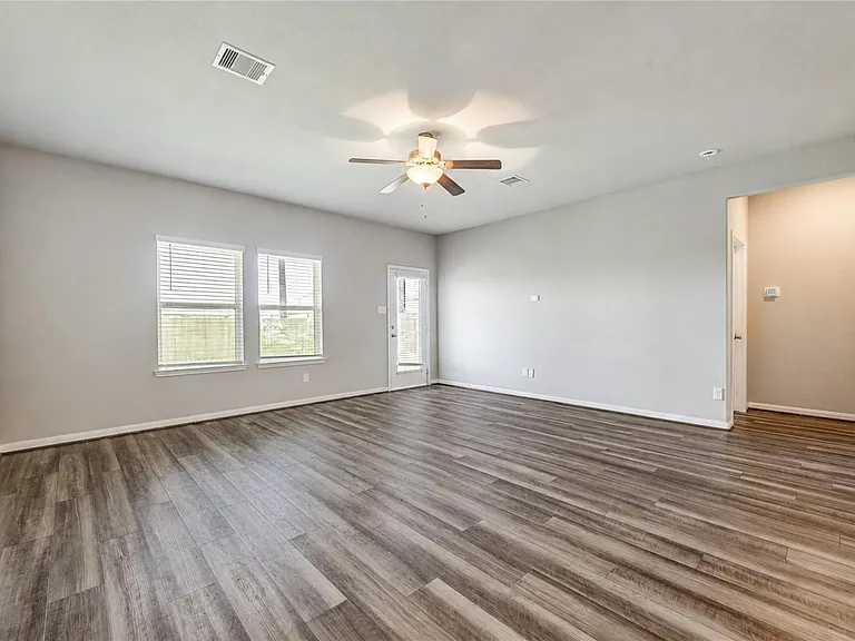 1218 Glendora Dr — Photo 18