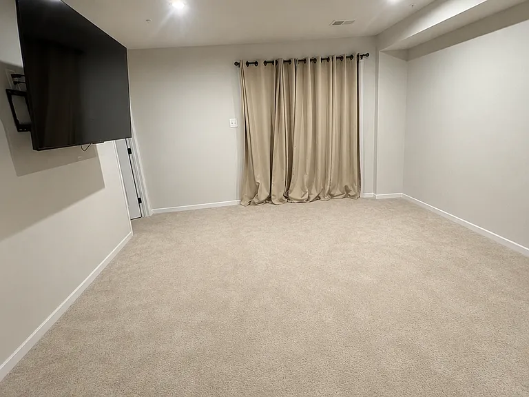 8245 Hickory Hollow Dr — Photo 17