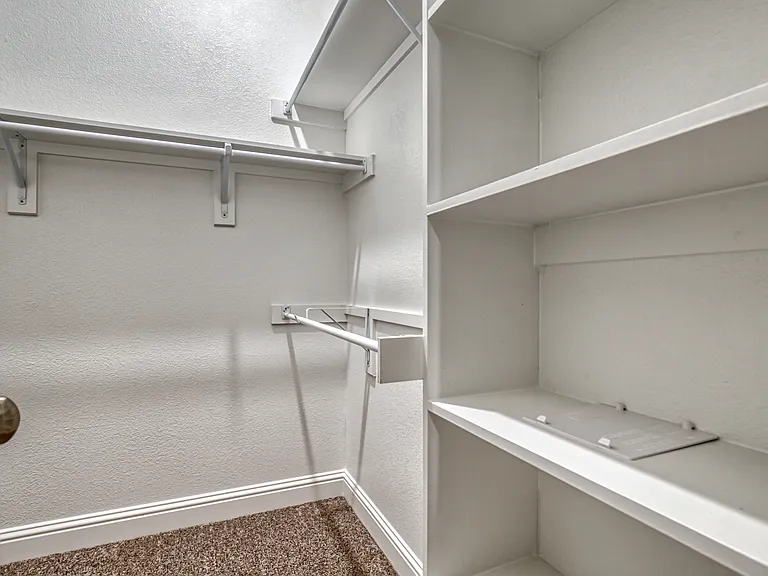 207 Gardenia Dr — Photo 24
