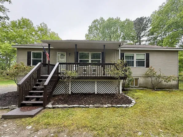 105 Hill Ter, Milford, PA 18337
