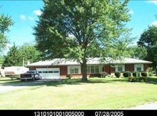 5010 SE 7th St, Tecumseh, KS 66542