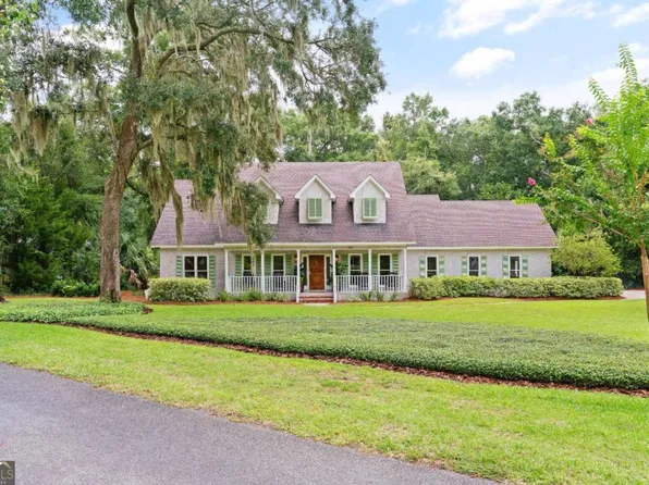 200 Vassar Point Dr, Saint Simons Island, GA 31522