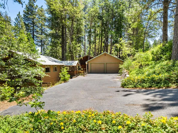 2594 Navajo Dr, Arnold, CA 95223
