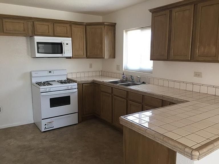 2nd image of 705 Francis St