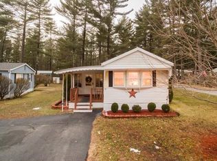 76 Maplewood Dr, Halifax, MA 02338